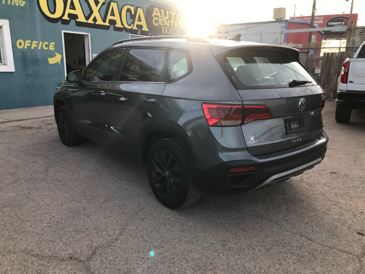 Volkswagen Taos S 2023