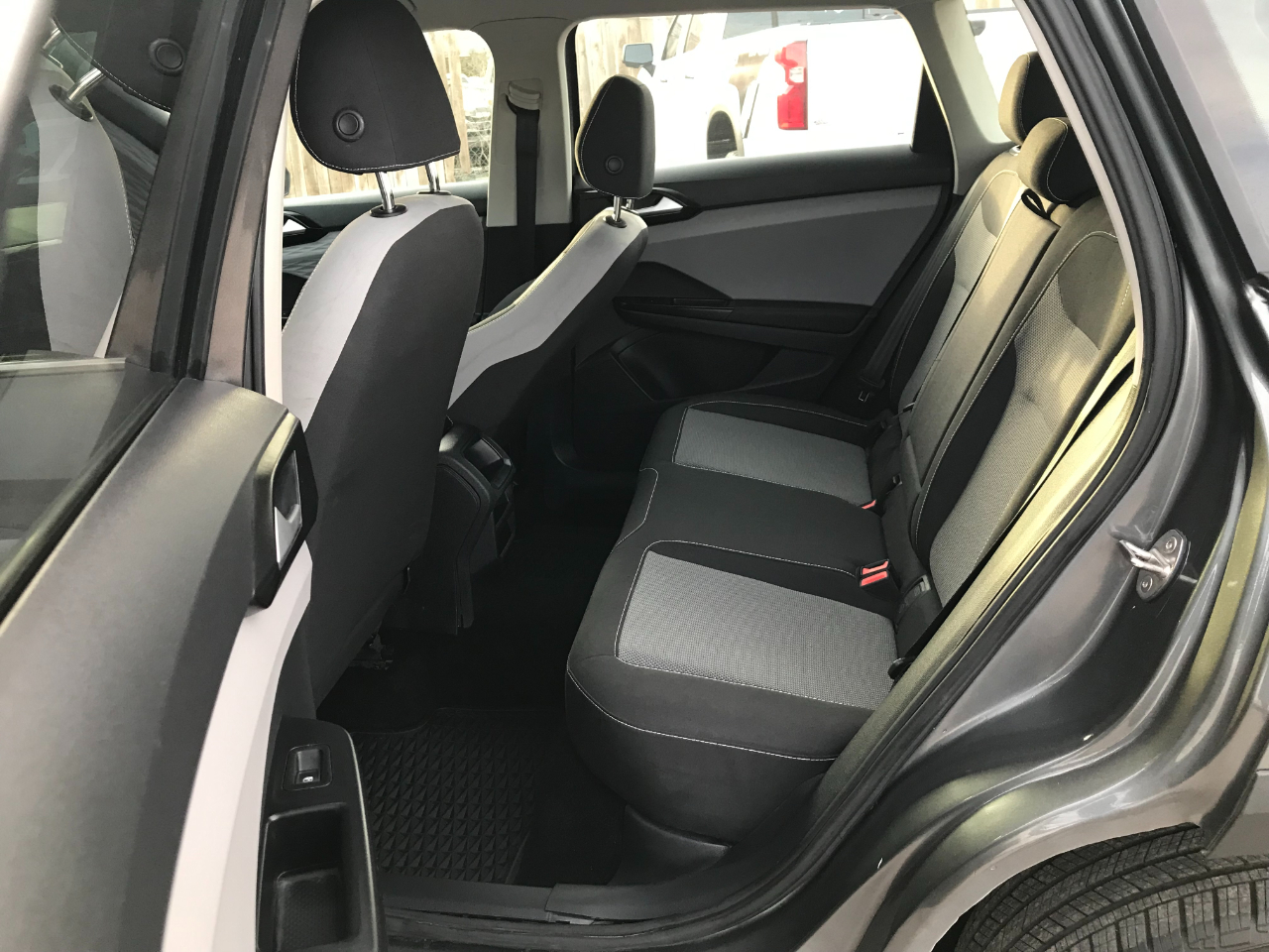 Volkswagen Taos S 2023