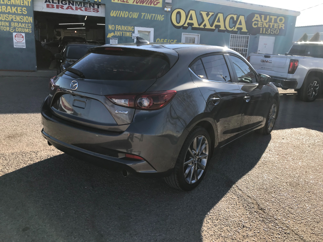 Mazda MAZDA3 s Grand Touring AT 5-Door 2018