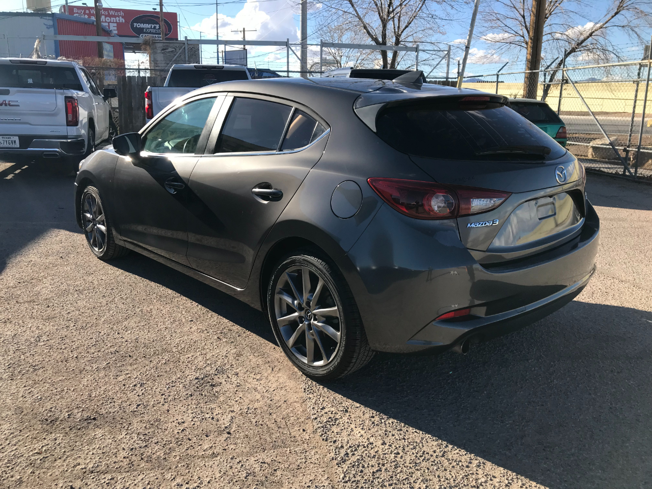 Mazda MAZDA3 s Grand Touring AT 5-Door 2018