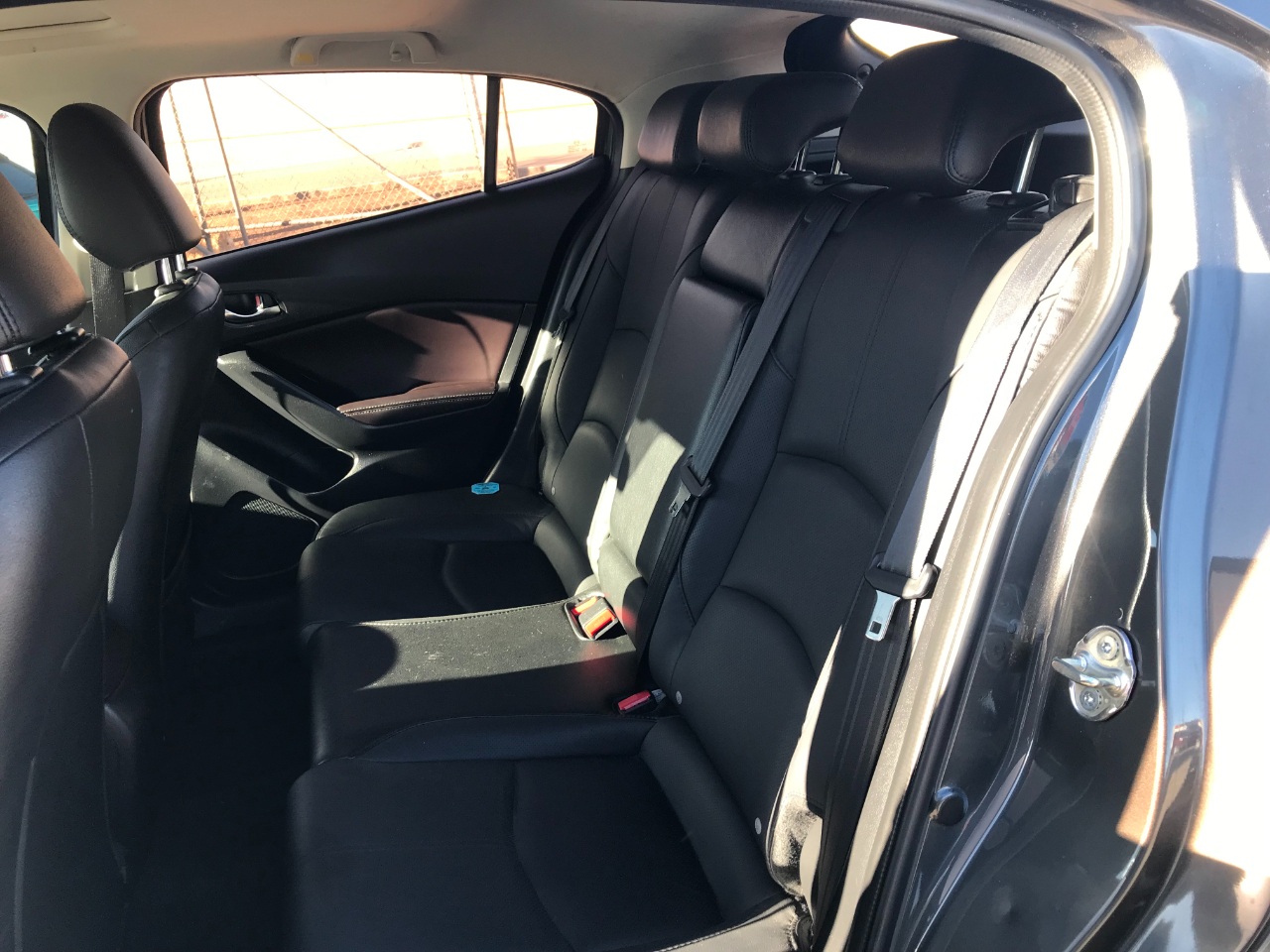 Mazda MAZDA3 s Grand Touring AT 5-Door 2018