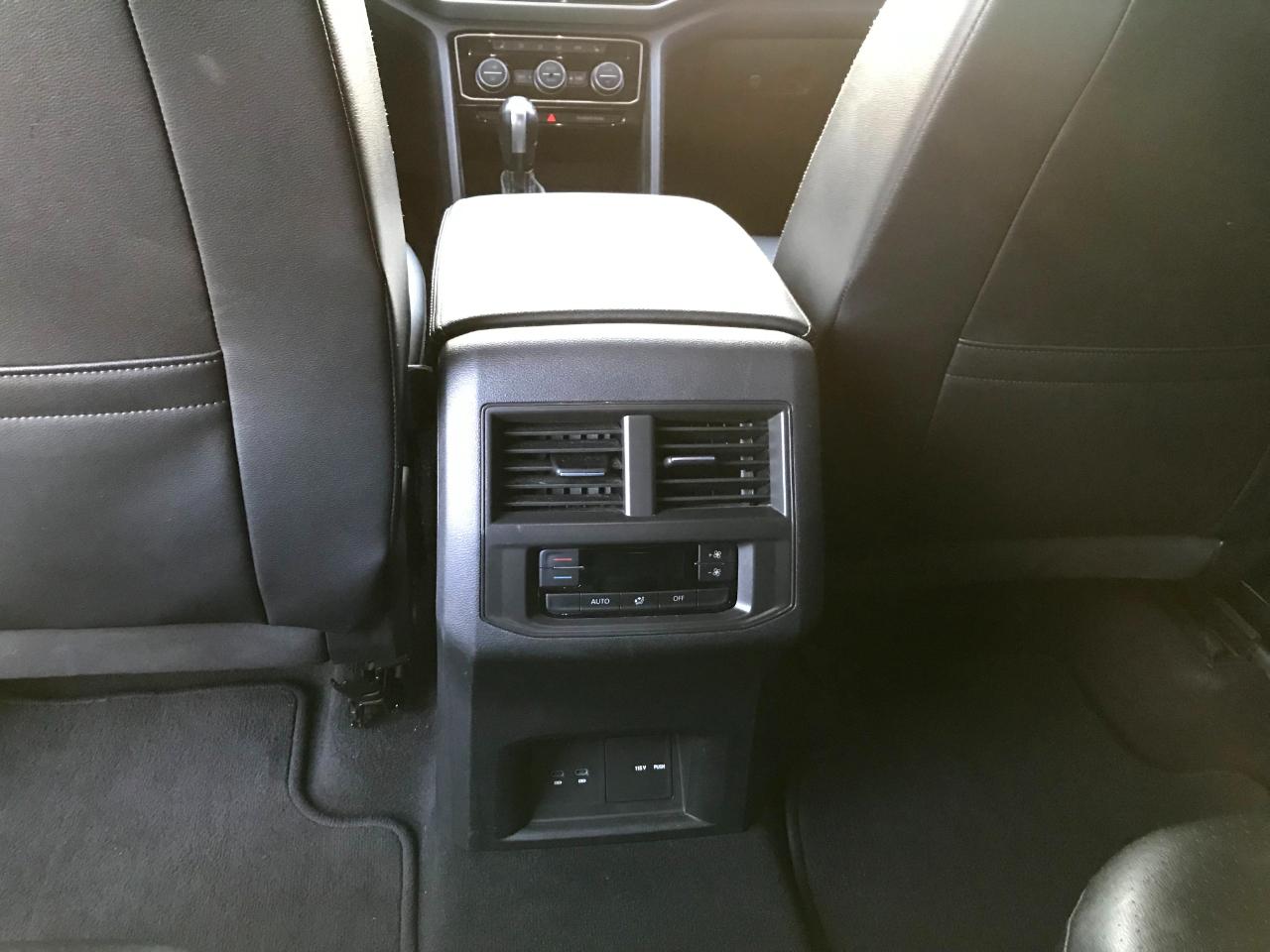 Volkswagen Atlas V6 SE w/Technology 2022