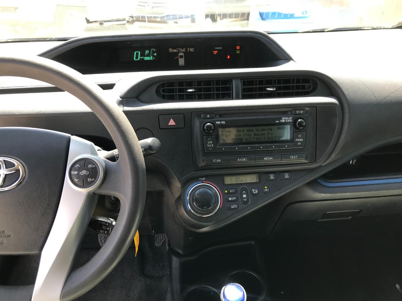 Toyota Prius c One 2013