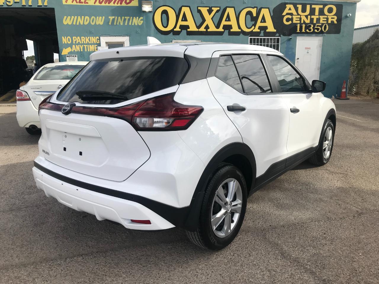 Nissan Kicks S 2023