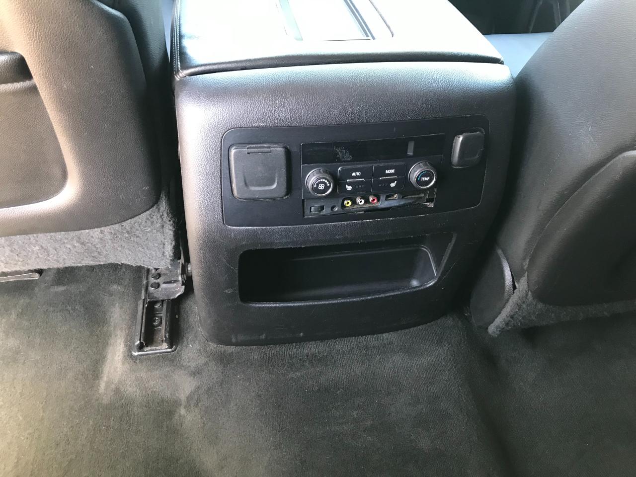 Chevrolet Suburban LTZ 1500 4WD 2015