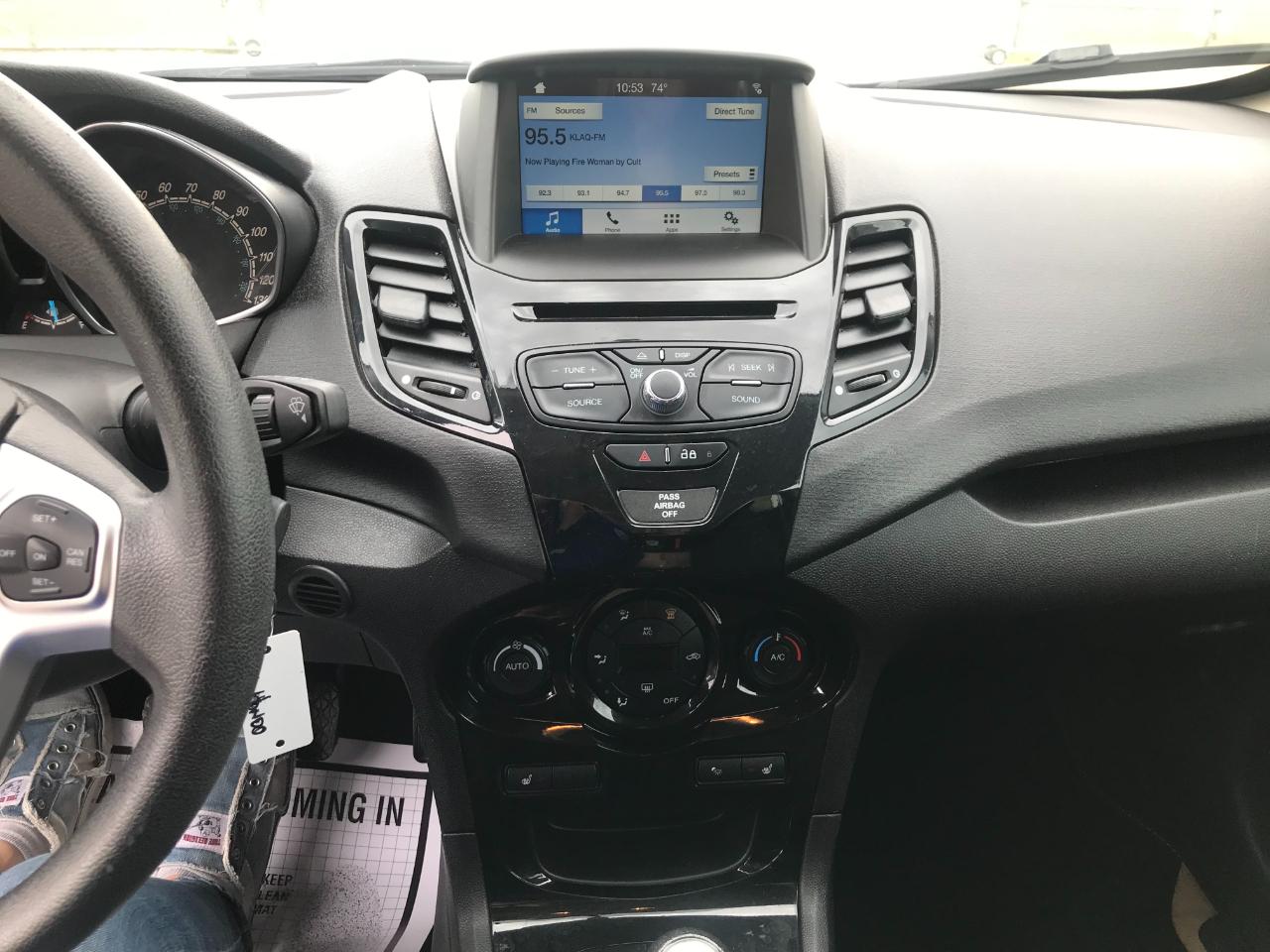 Ford Fiesta SE Hatchback 2018