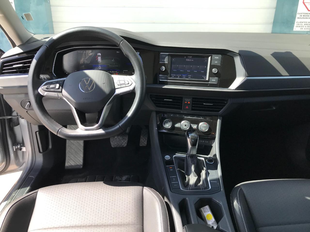 Volkswagen Jetta SE 2024