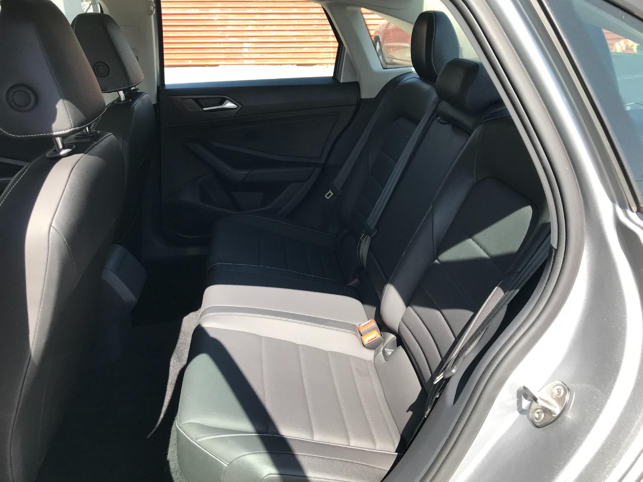 Volkswagen Jetta SE 2024