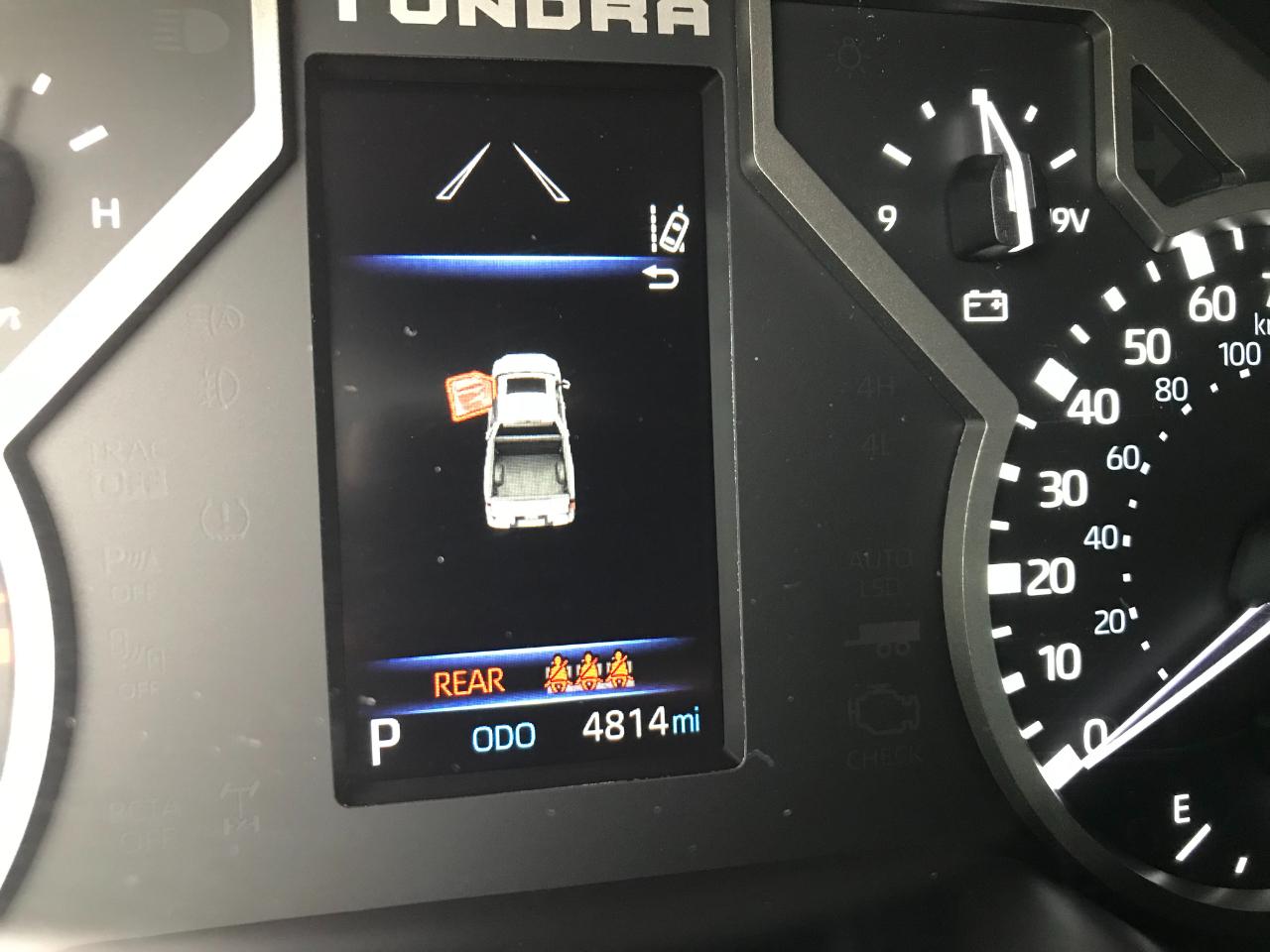 Toyota Tundra SR5 CrewMax 4WD 2025