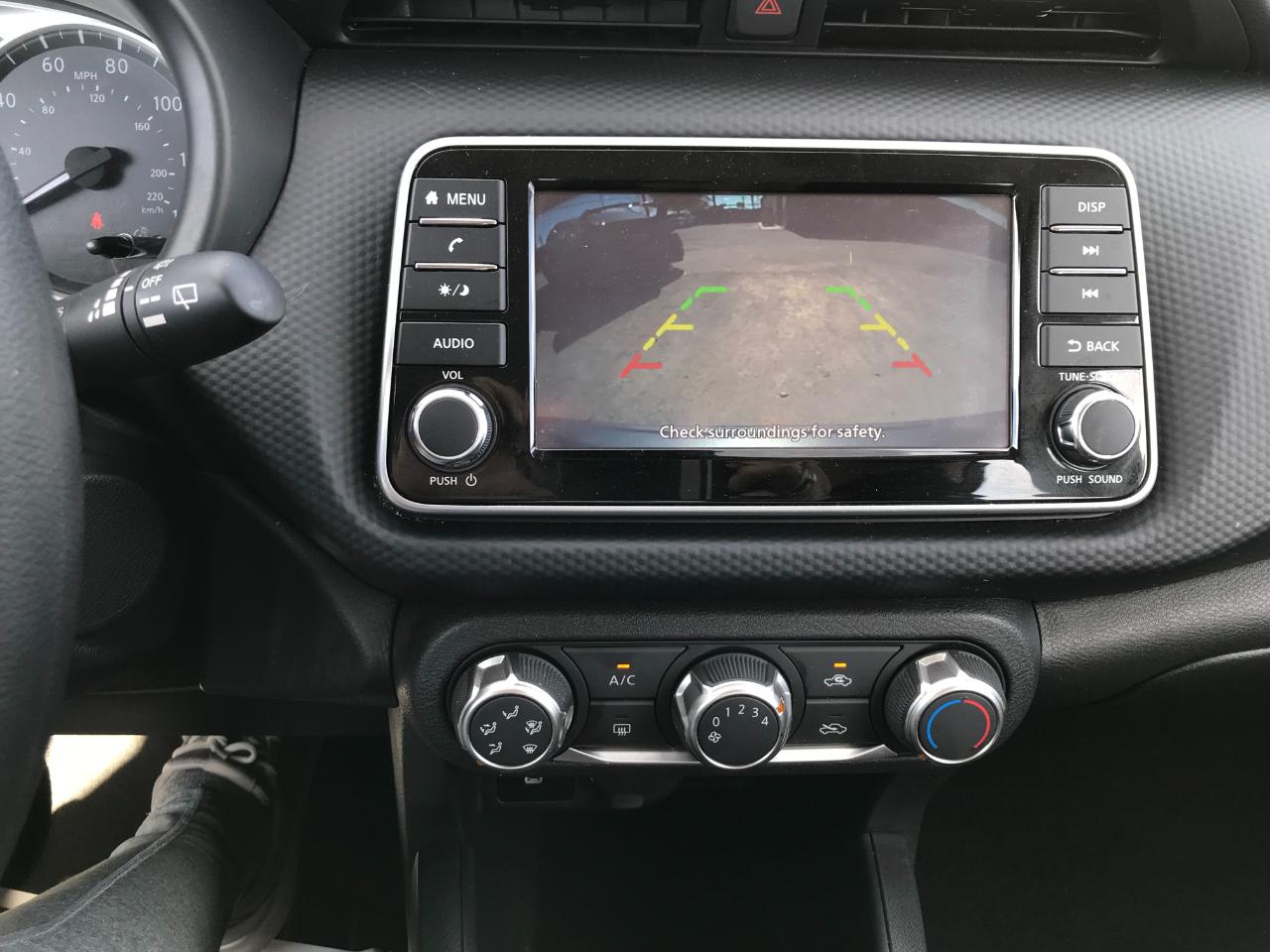 Nissan Kicks S 2025