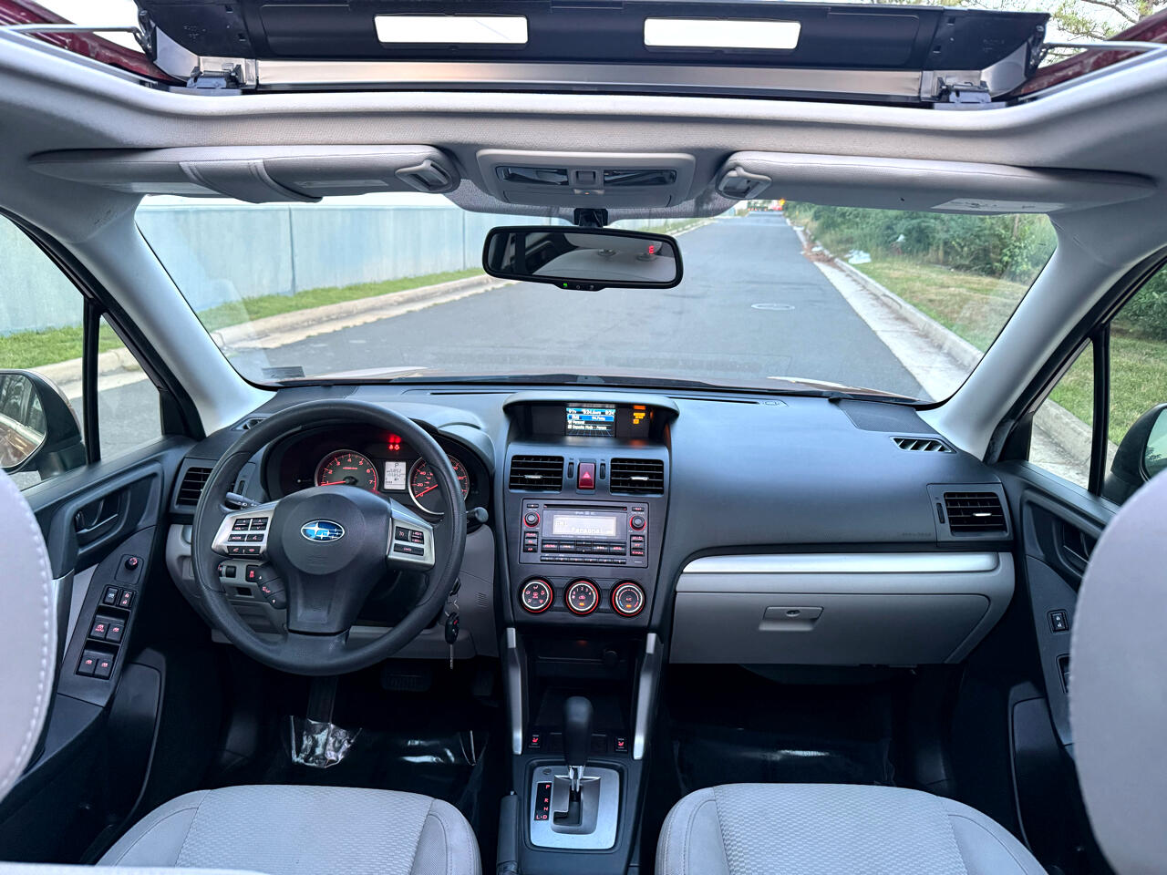 2015 Subaru Forester 2.5i Premium photo 4