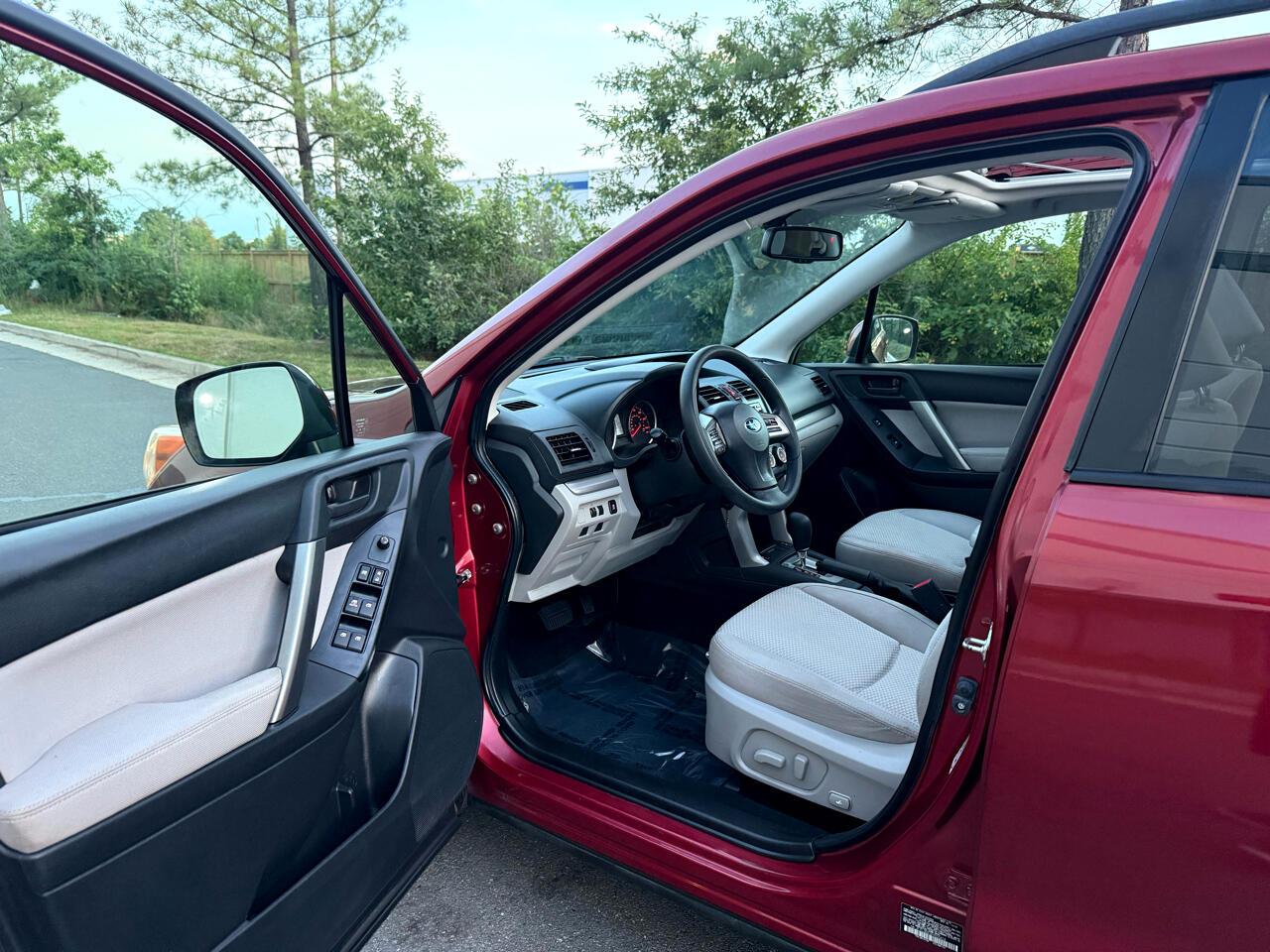 Subaru Forester 4dr CVT 2.5i Premium PZEV 2015 Subaru Forester 4dr CVT 2.5i Premium PZEV 2015