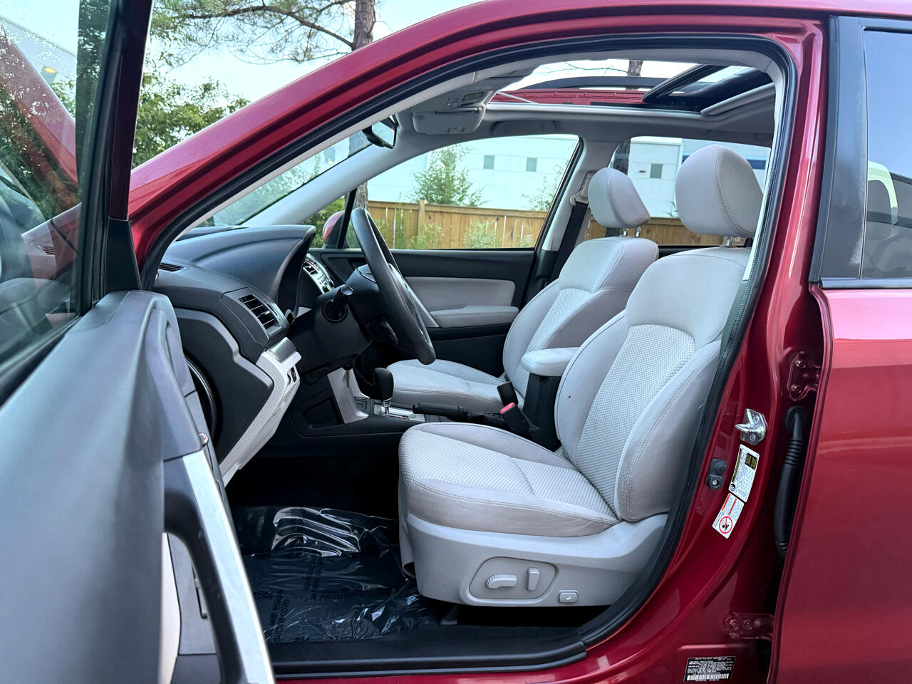 Subaru Forester 4dr CVT 2.5i Premium PZEV 2015 Subaru Forester 4dr CVT 2.5i Premium PZEV 2015