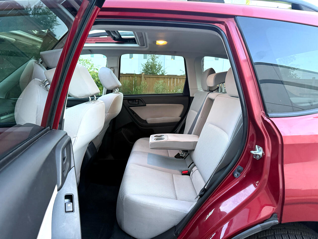 Subaru Forester 4dr CVT 2.5i Premium PZEV 2015 Subaru Forester 4dr CVT 2.5i Premium PZEV 2015