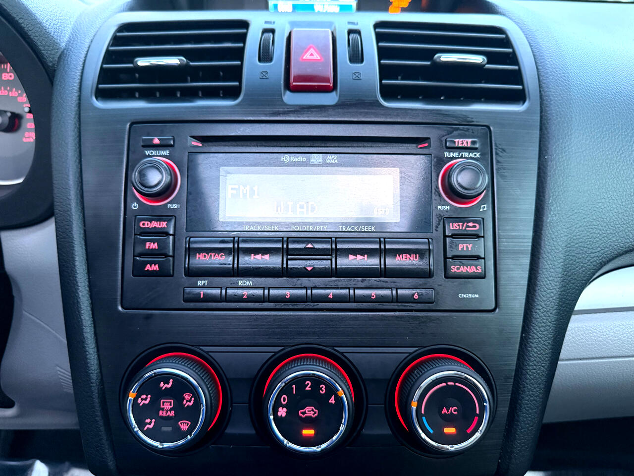 Subaru Forester 4dr CVT 2.5i Premium PZEV 2015 Subaru Forester 4dr CVT 2.5i Premium PZEV 2015