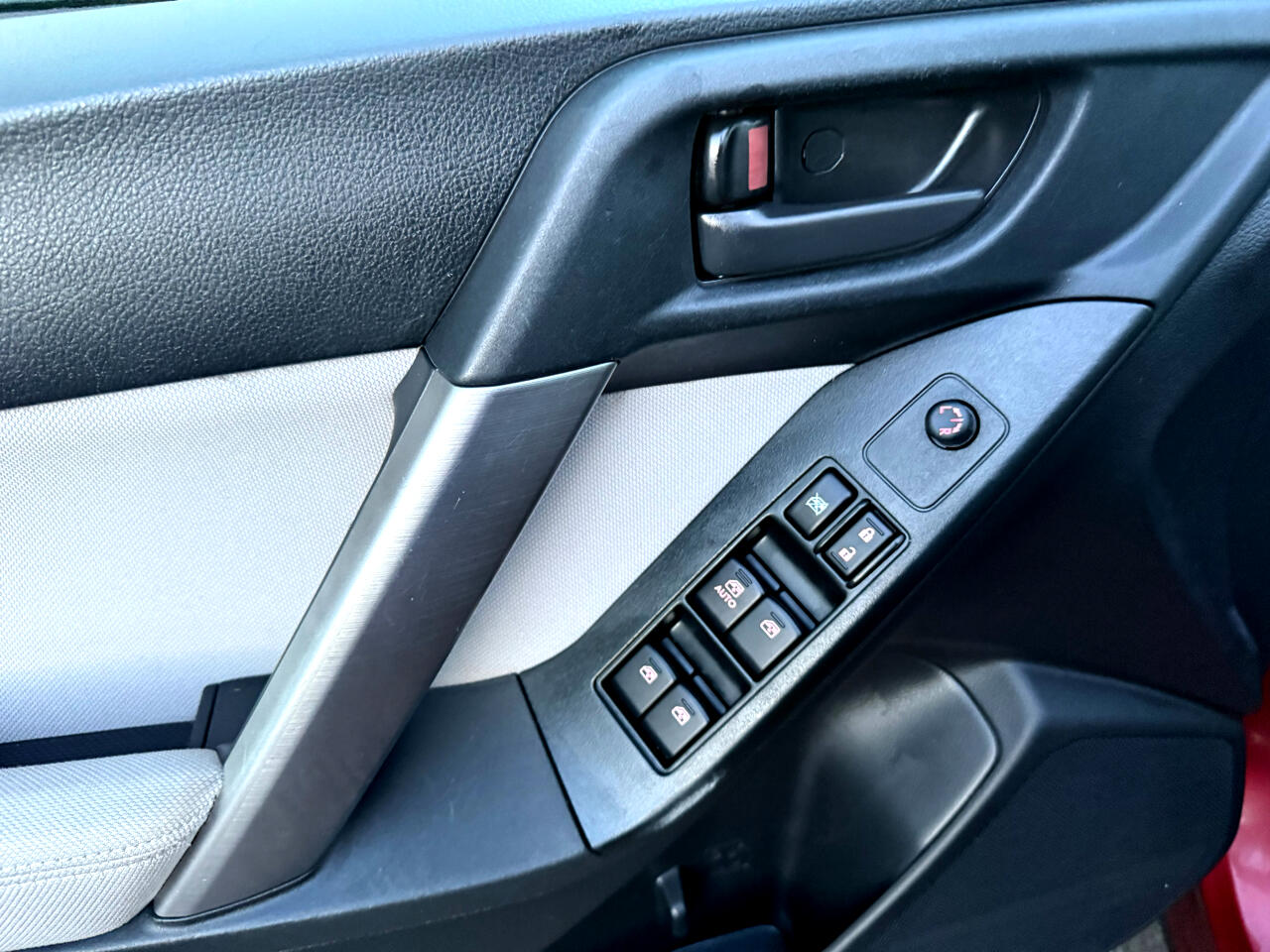 Subaru Forester 4dr CVT 2.5i Premium PZEV 2015 Subaru Forester 4dr CVT 2.5i Premium PZEV 2015