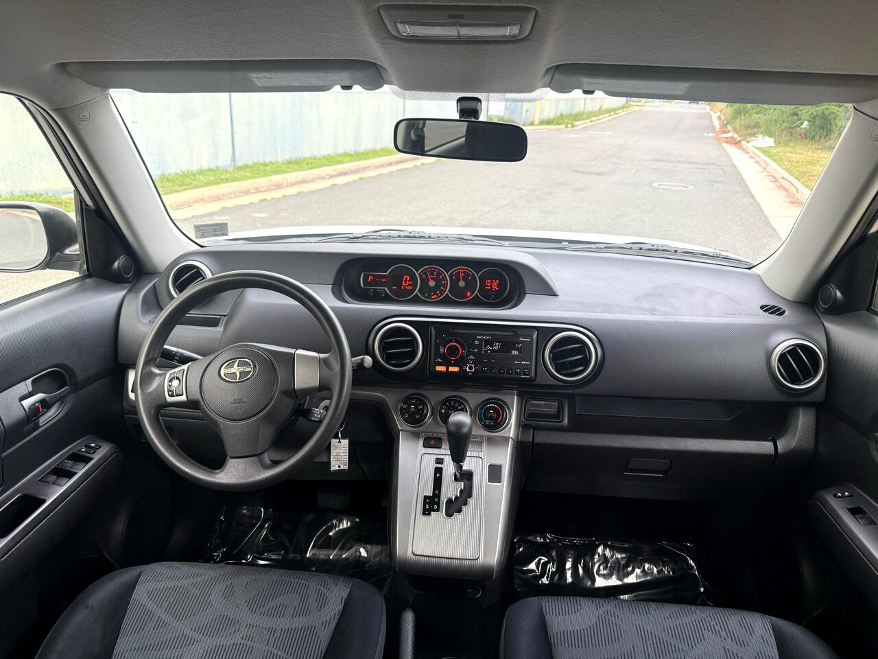 2012 Scion xB photo 4