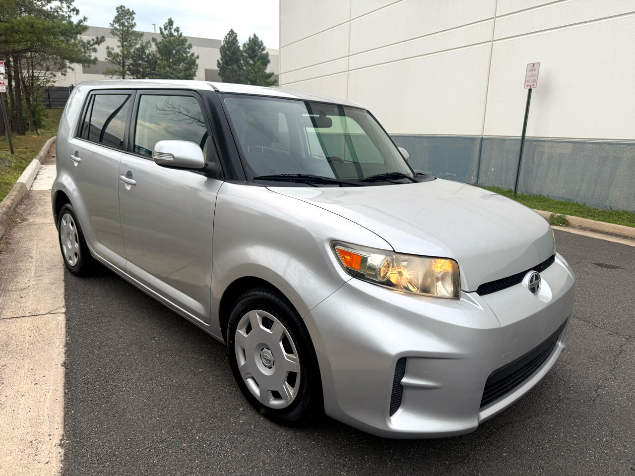 2012 Scion xB photo 10