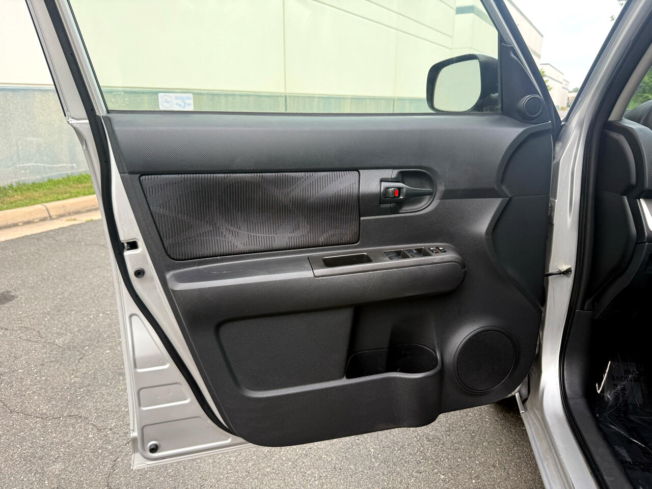 2012 Scion xB photo 13