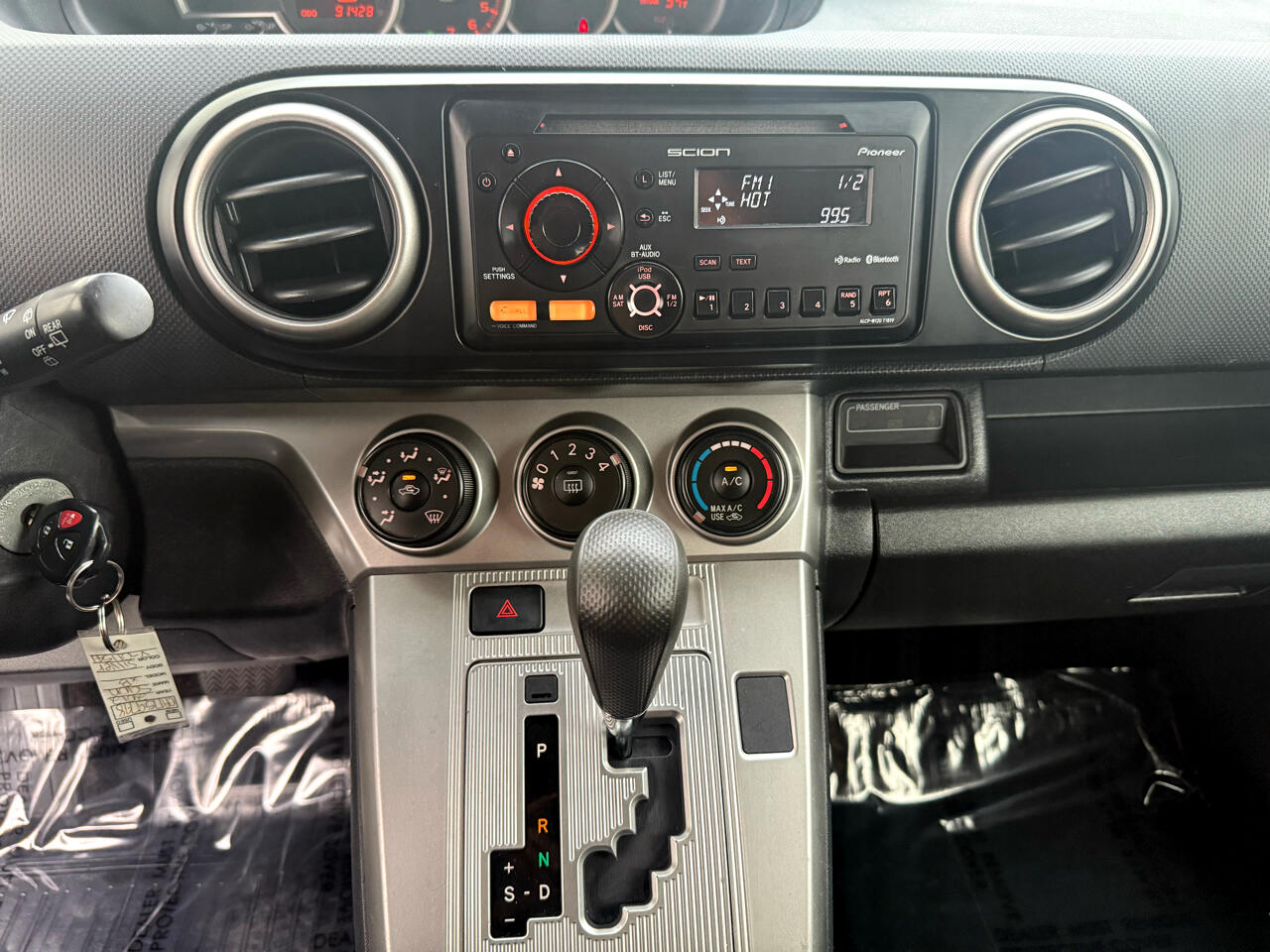 Scion xB 5dr Wgn Man (Natl) 2012 Scion xB 5dr Wgn Man (Natl) 2012