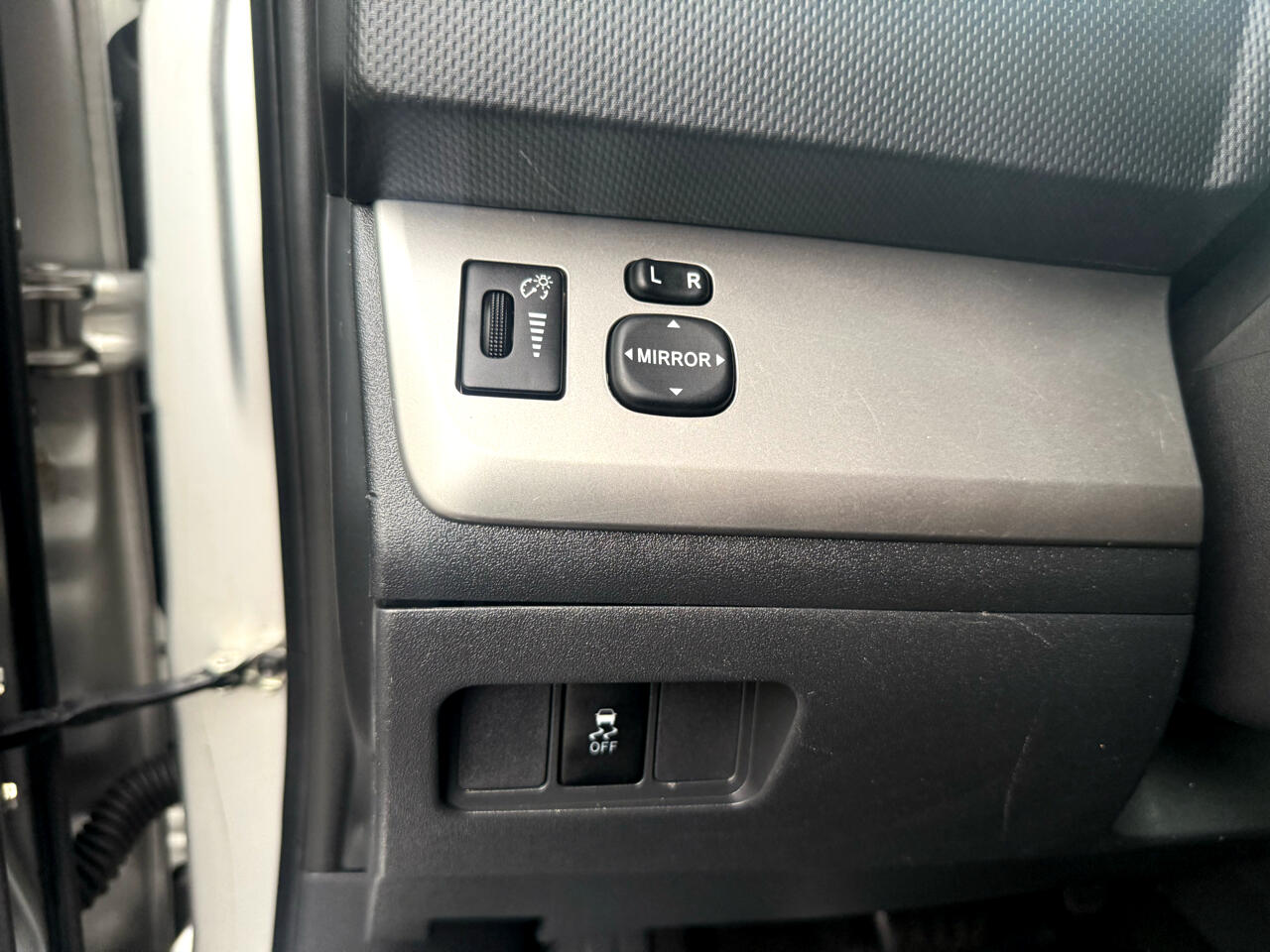 2012 Scion xB photo 28