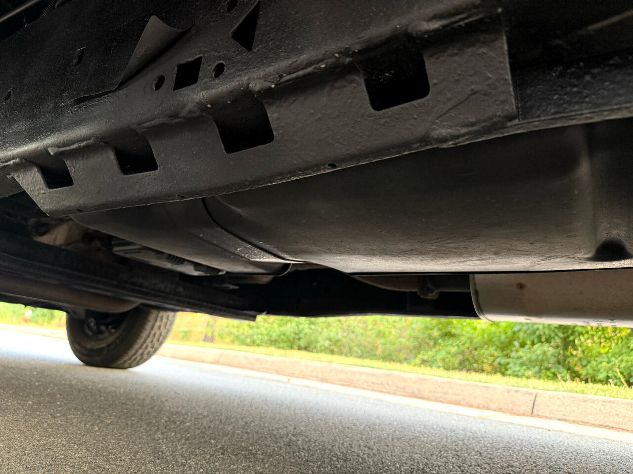 GMC Savana Cargo Van RWD 3500 135" 2011 GMC Savana Cargo Van RWD 3500 135" 2011