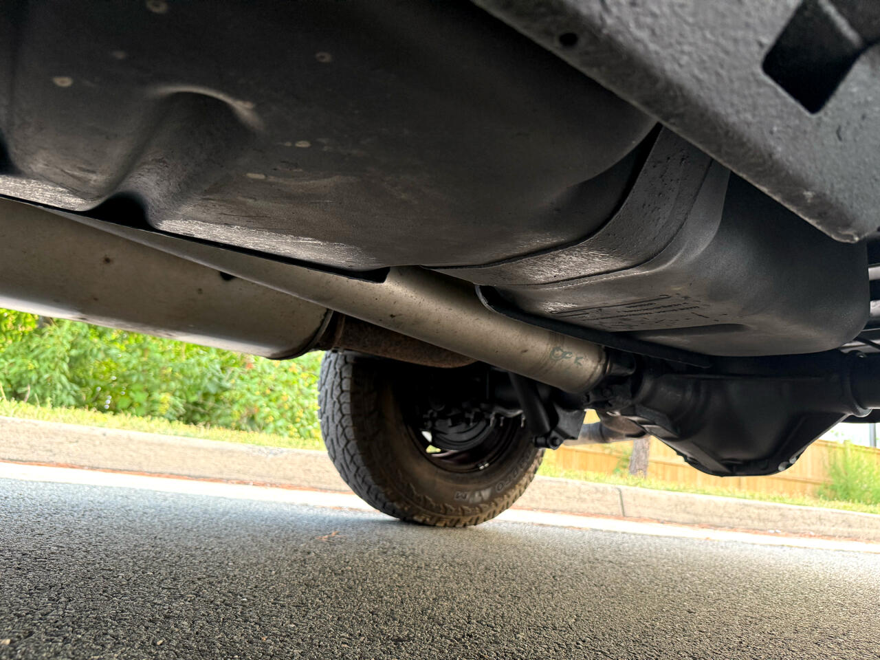 GMC Savana Cargo Van RWD 3500 135" 2011 GMC Savana Cargo Van RWD 3500 135" 2011