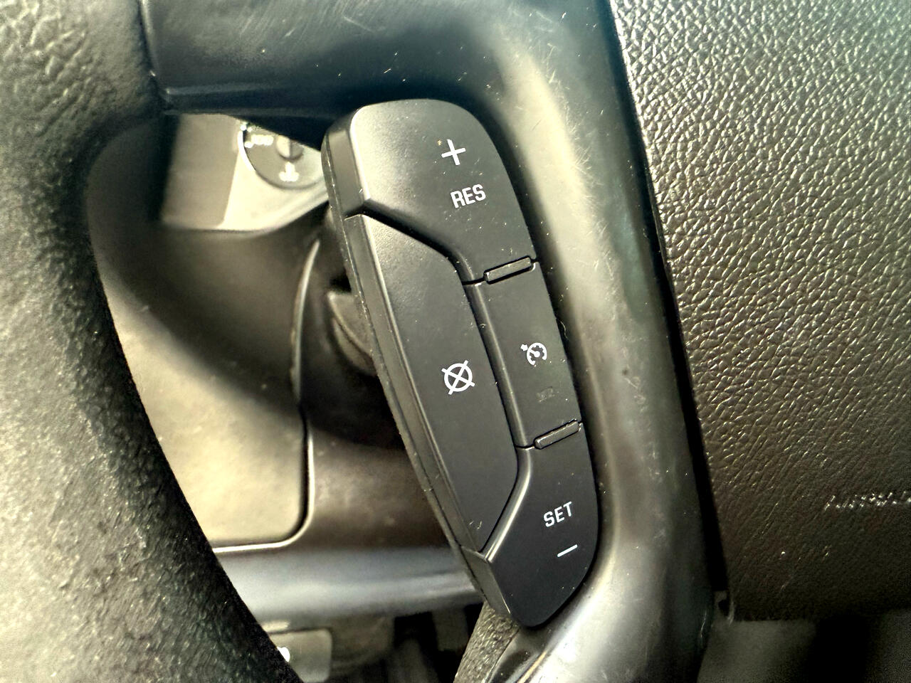 GMC Savana Cargo Van RWD 3500 135" 2011 GMC Savana Cargo Van RWD 3500 135" 2011