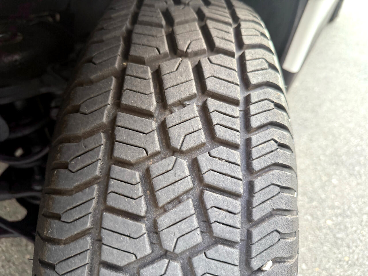 GMC Savana Cargo Van RWD 3500 135" 2011 GMC Savana Cargo Van RWD 3500 135" 2011