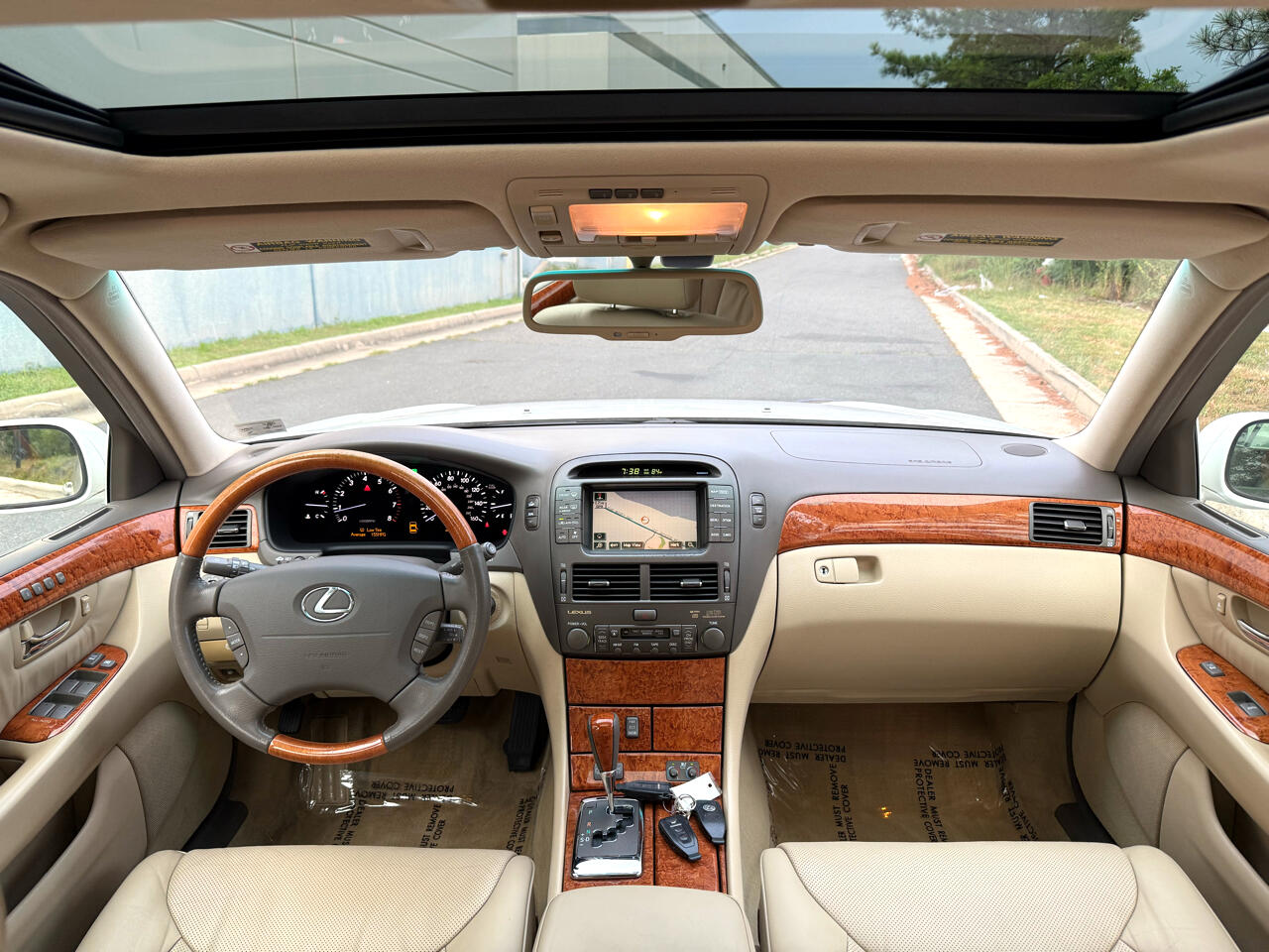 2005 Lexus LS 430 photo 4