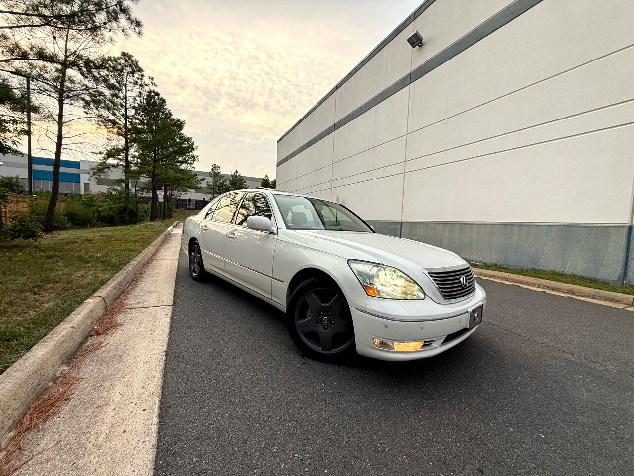 2005 Lexus LS 430 photo 6