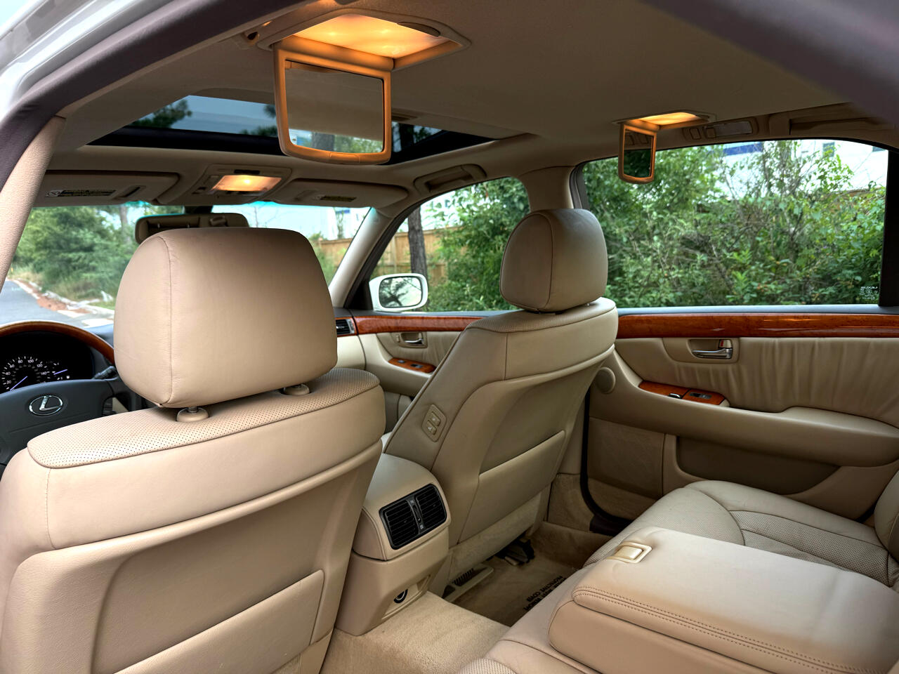 2005 Lexus LS 430 photo 17