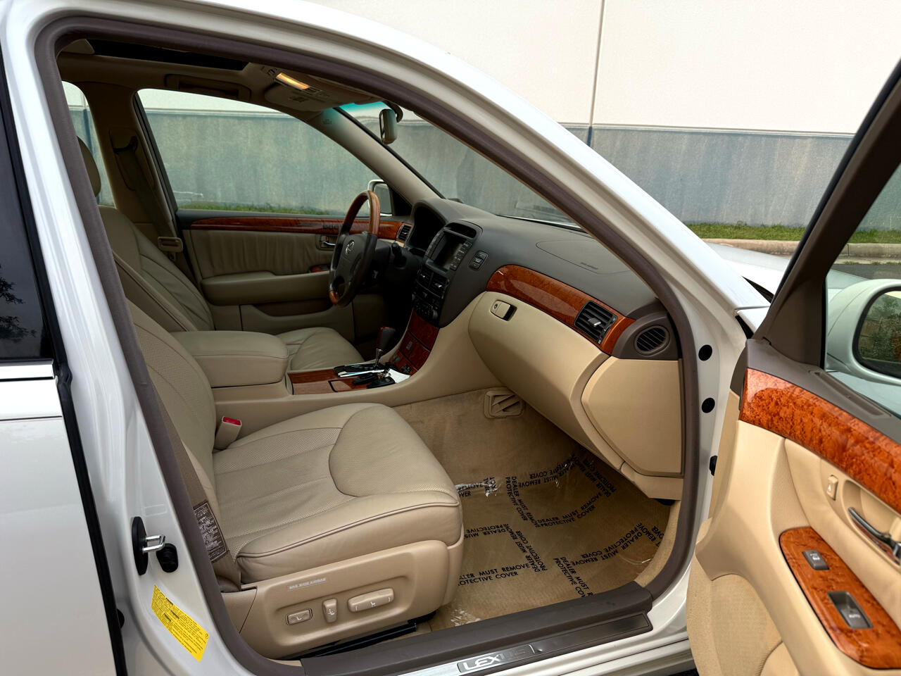 2005 Lexus LS 430 photo 20