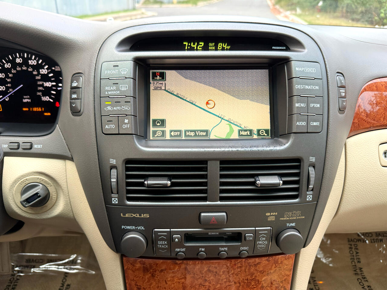 2005 Lexus LS 430 photo 26