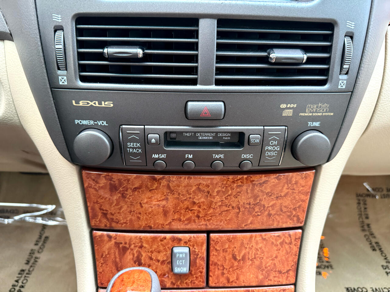 2005 Lexus LS 430 photo 28
