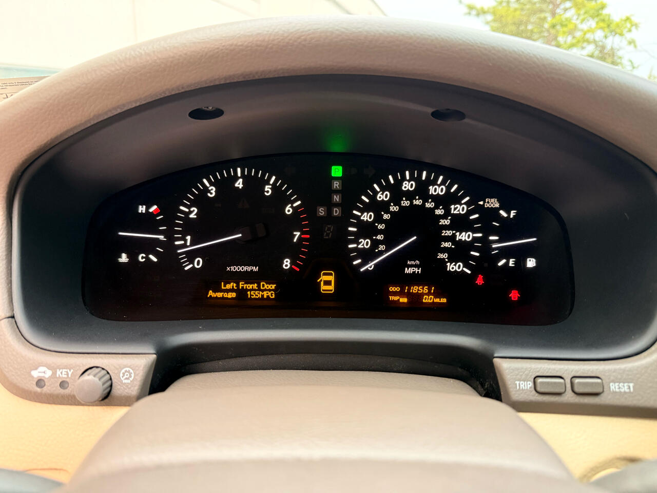 2005 Lexus LS 430 photo 30