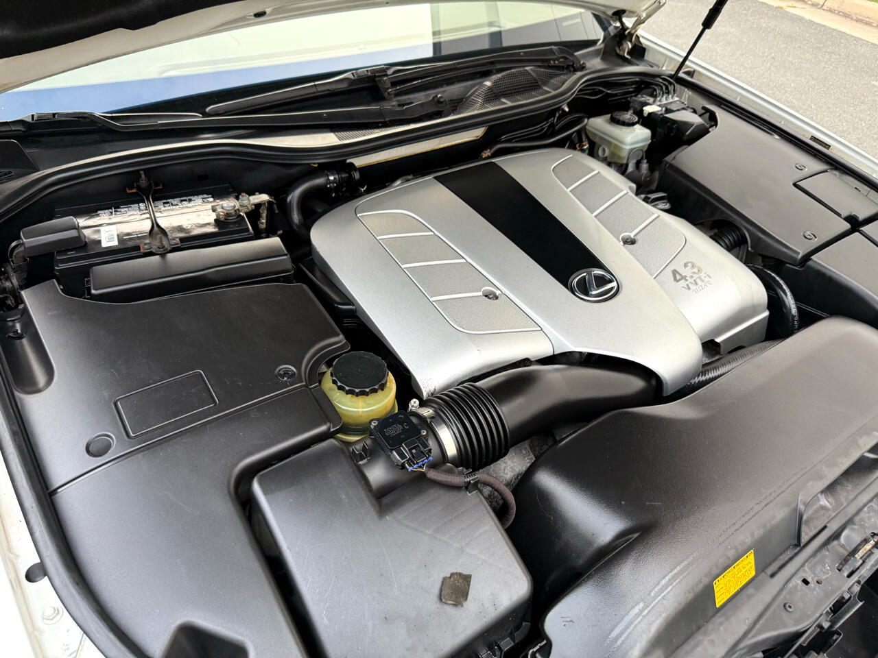 2005 Lexus LS 430 photo 45