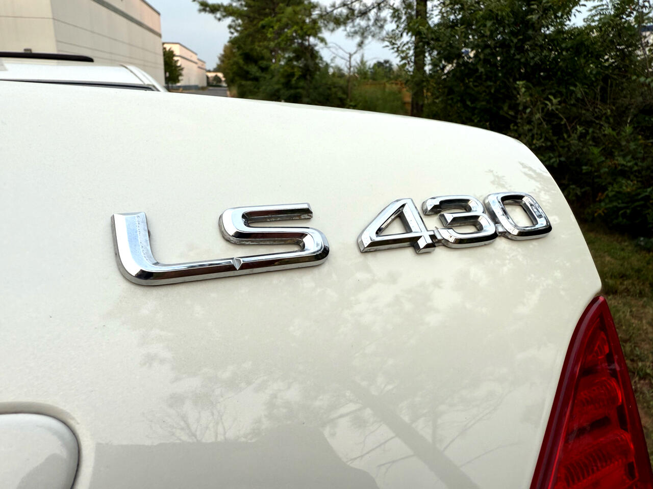 2005 Lexus LS 430 photo 47