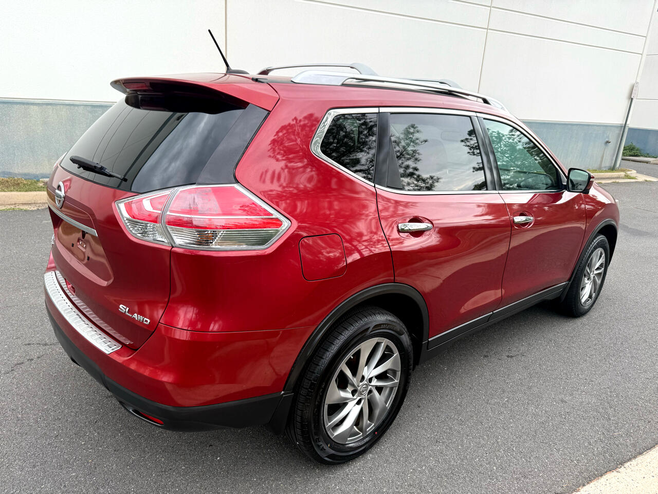 2015 Nissan Rogue SL photo 11