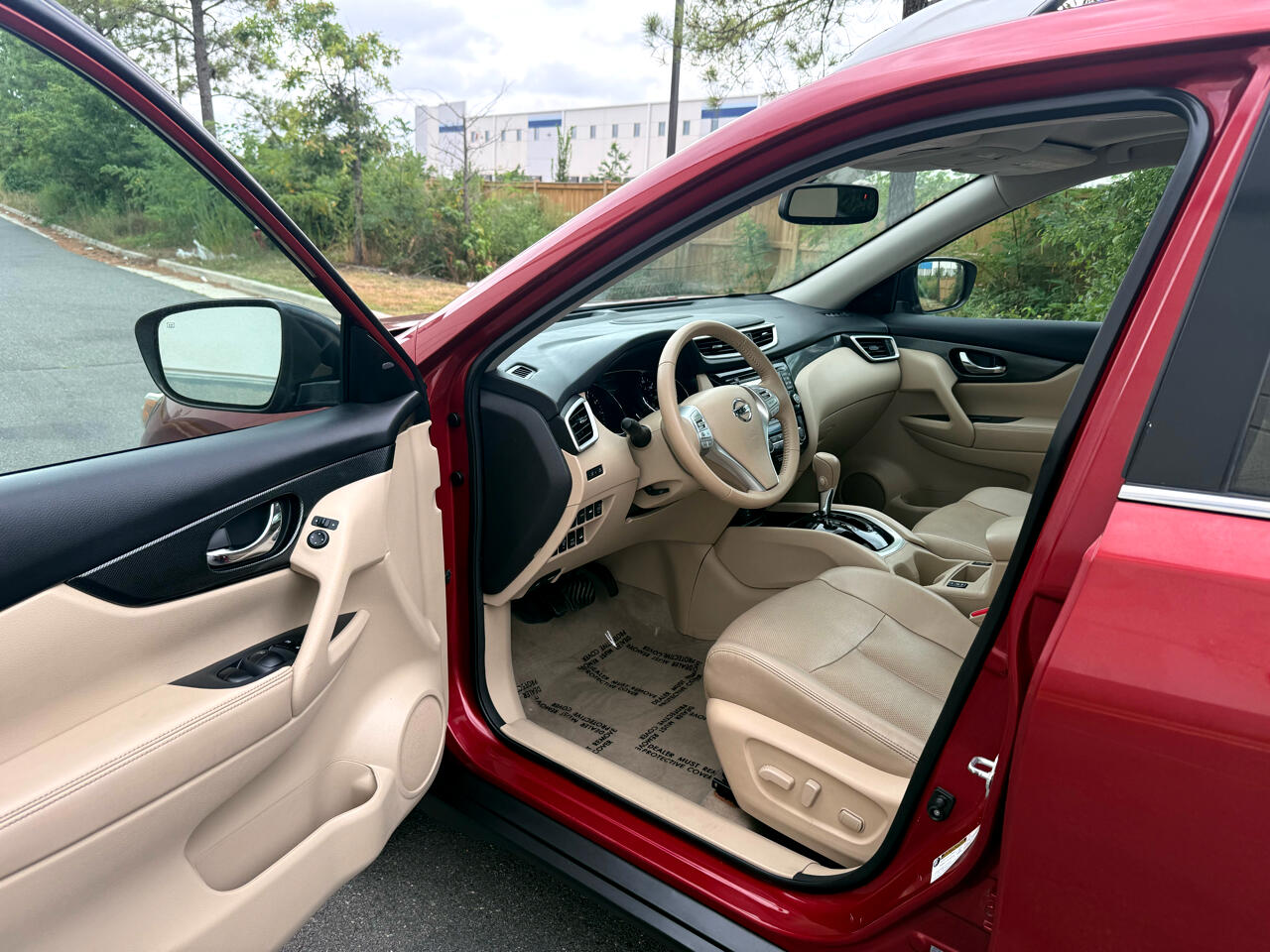 2015 Nissan Rogue SL photo 14