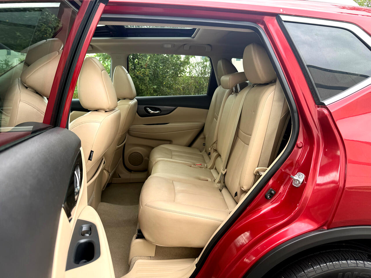2015 Nissan Rogue SL photo 19