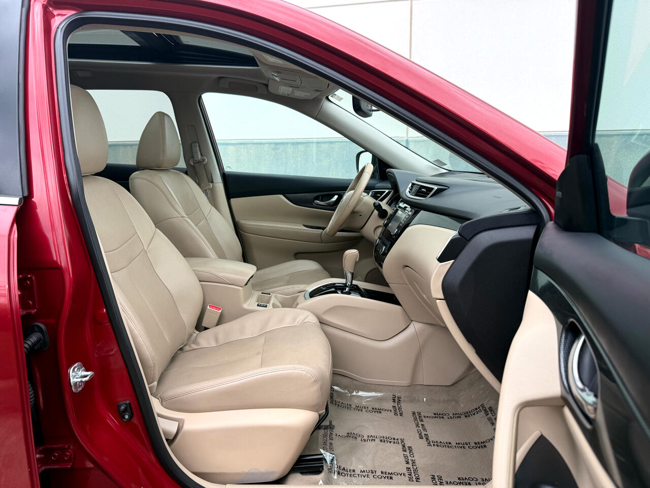 2015 Nissan Rogue SL photo 25