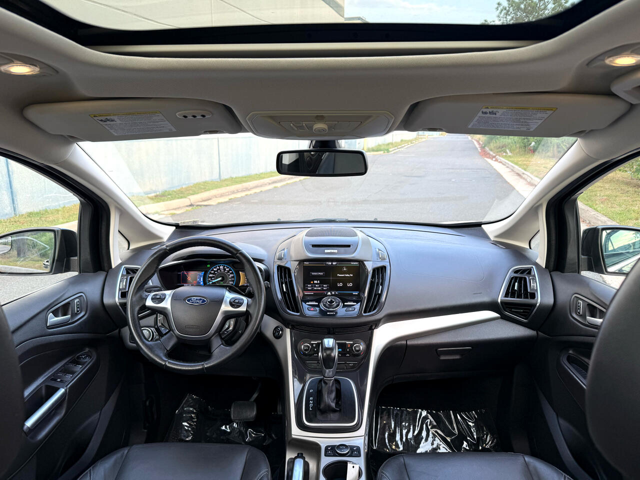 2013 Ford C-Max Hybrid SEL photo 4