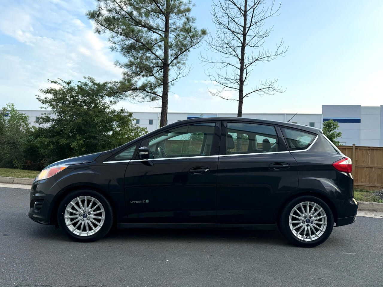 2013 Ford C-Max Hybrid SEL photo 8