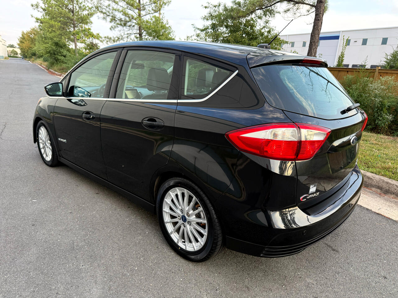 2013 Ford C-Max Hybrid SEL photo 9