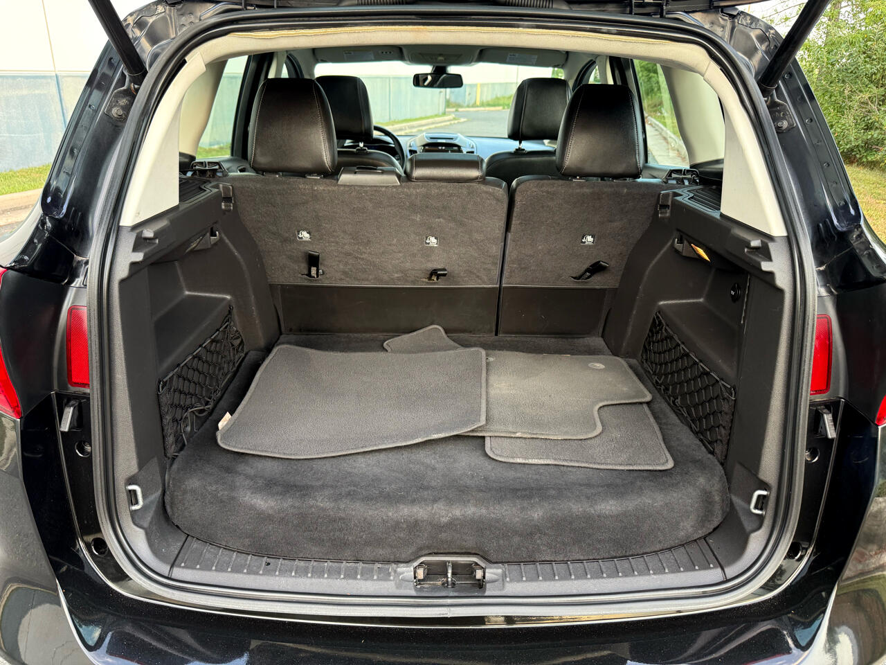 2013 Ford C-Max Hybrid SEL photo 20