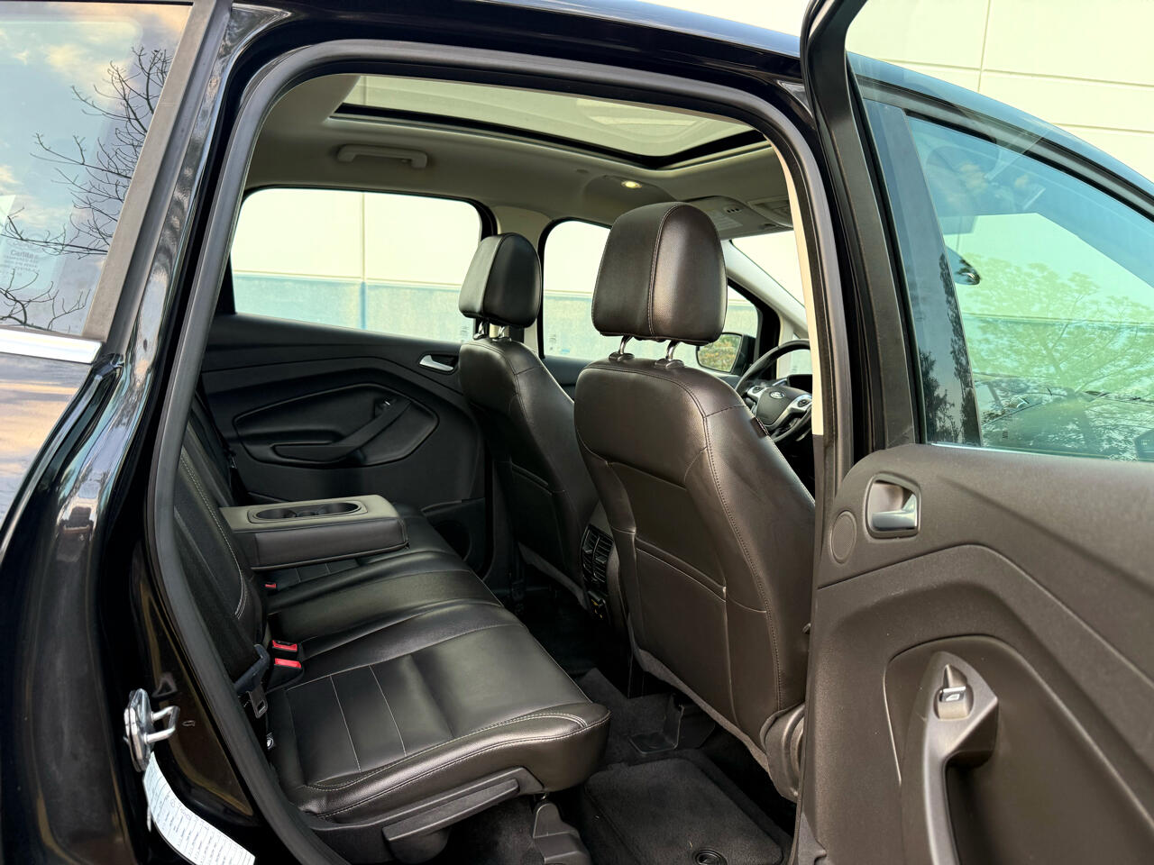 2013 Ford C-Max Hybrid SEL photo 25