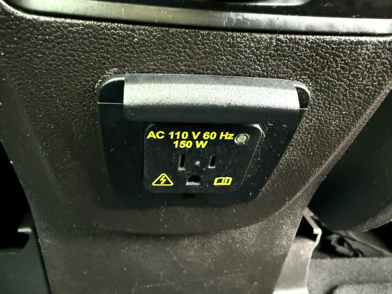 2013 Ford C-Max Hybrid SEL photo 27