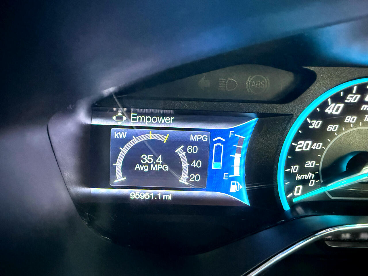 2013 Ford C-Max Hybrid SEL photo 32