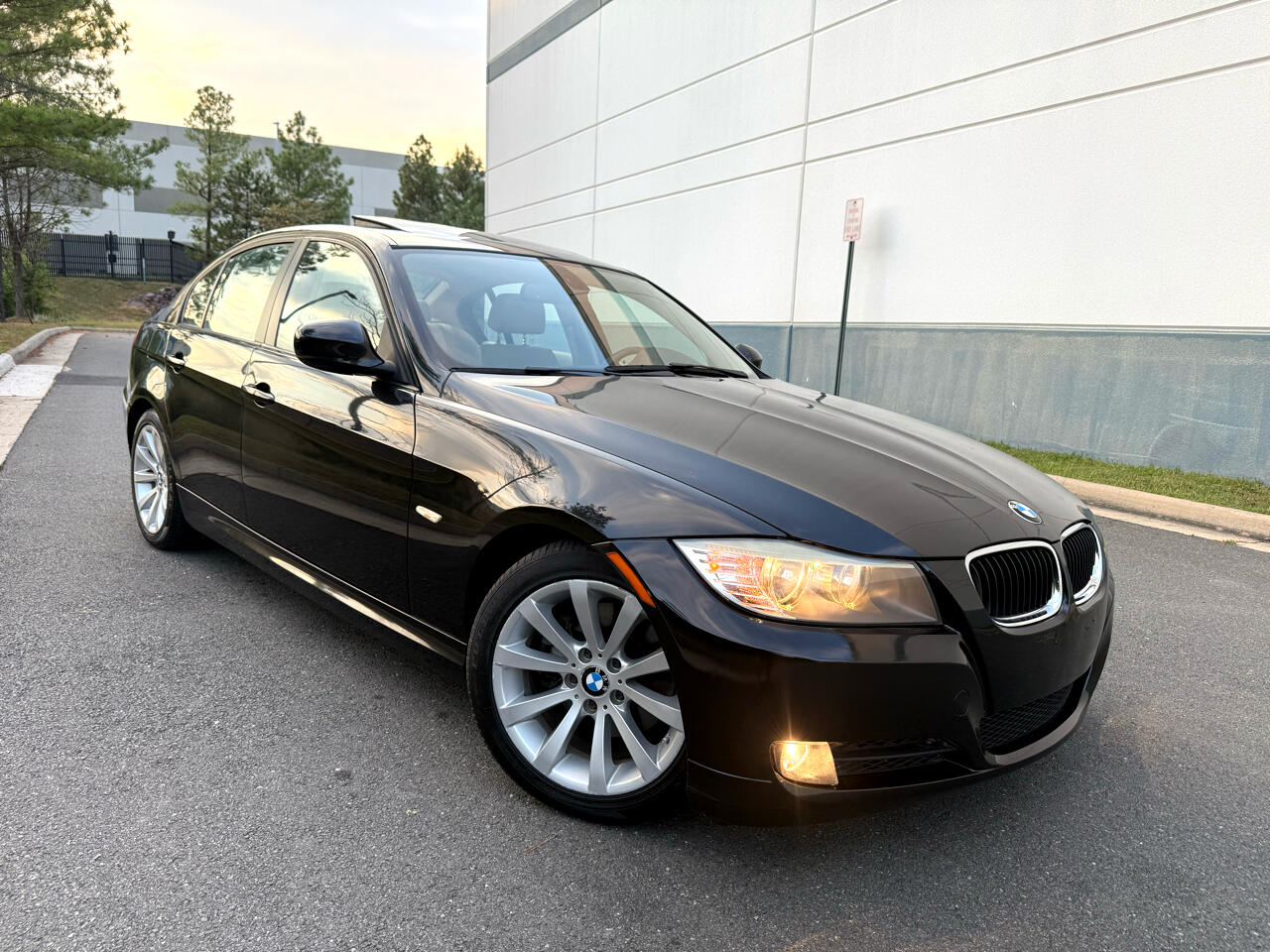 2011 BMW 3 Series 4dr Sdn 328i RWD South Africa